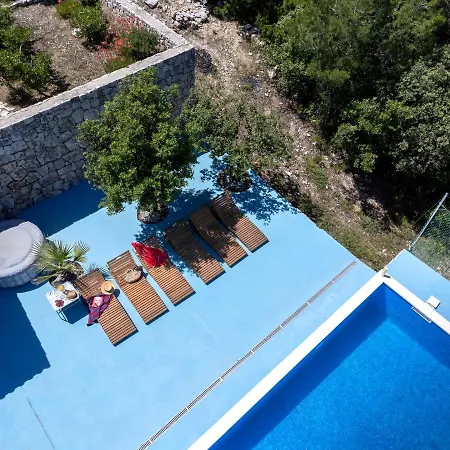 Serenity 4*